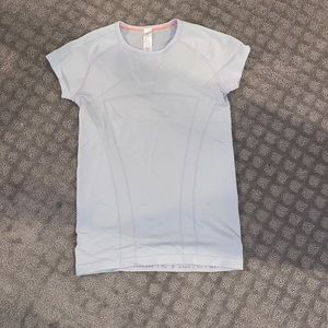 IVIVVA (BY LULULEMON) GIRLS ATHLETIC TOP! SIZE 14